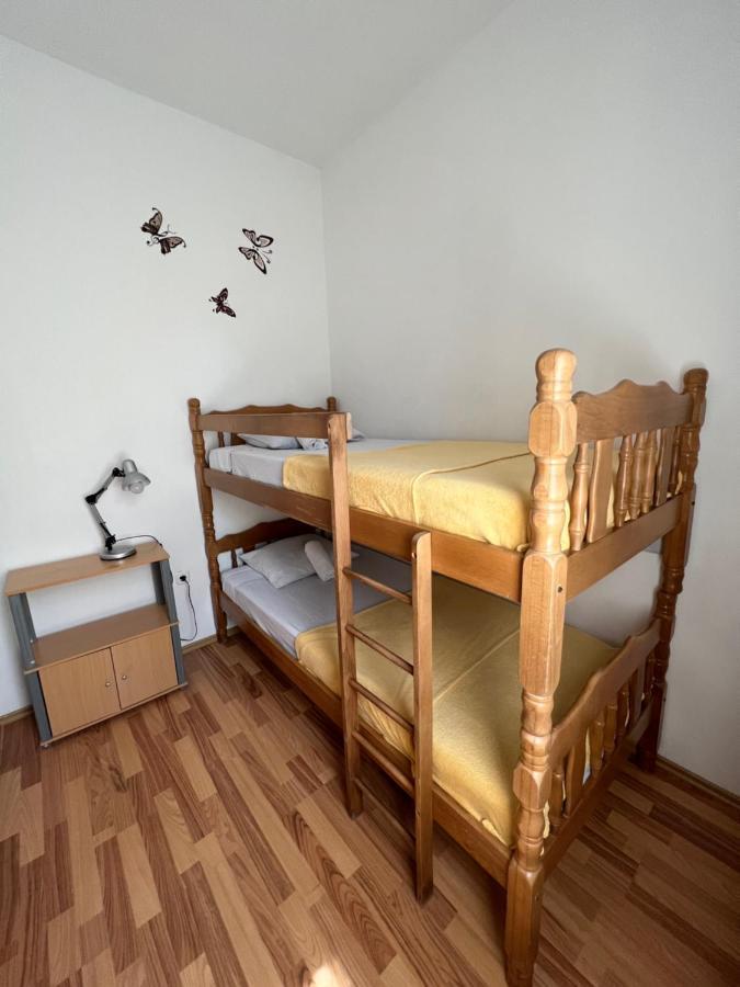 Apartments And Pansion M&R Турань Екстер'єр фото
